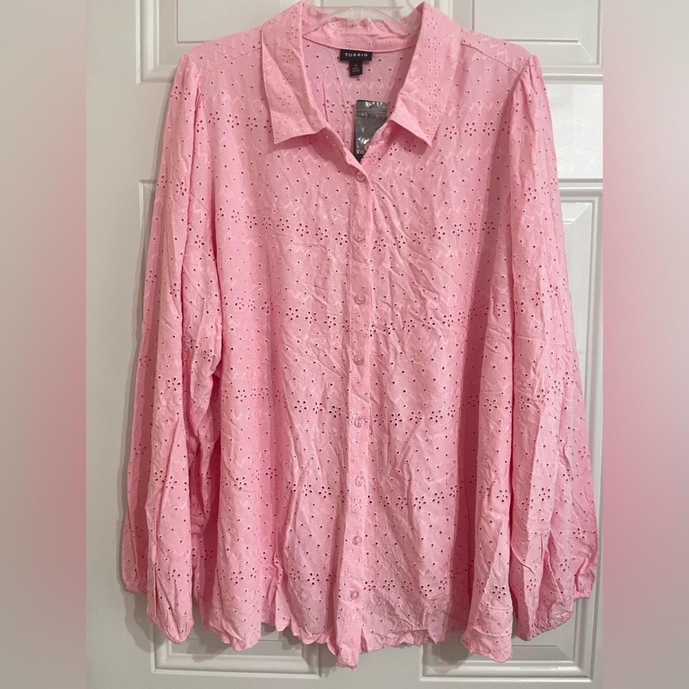 NWT TORRID Eyelet Shirt Button Up Long Sleeve Orchid Pink Summer Boho Women’s 3X
